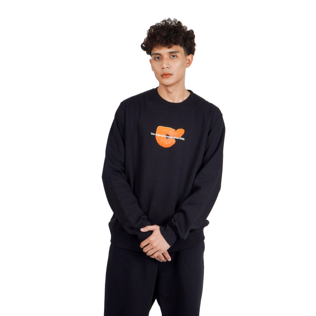 BALOON LOGO CREWNECK BLACK - Cosmic Clothes Official