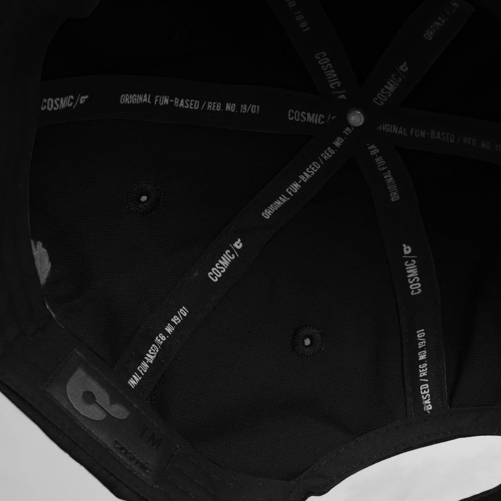 PLEASER BLACK - Cosmic Clothes Official