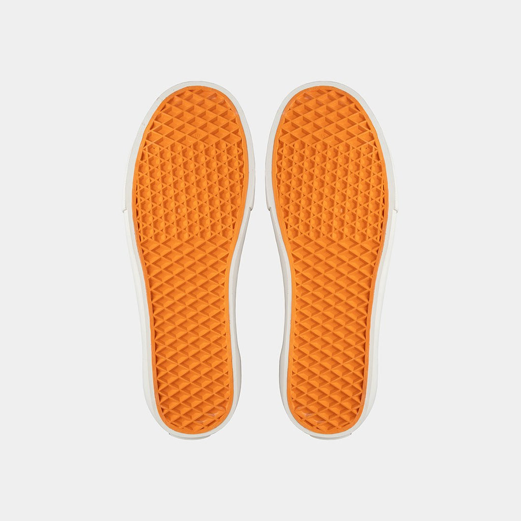 SEVENT WHITE - Cosmic Clothes Official