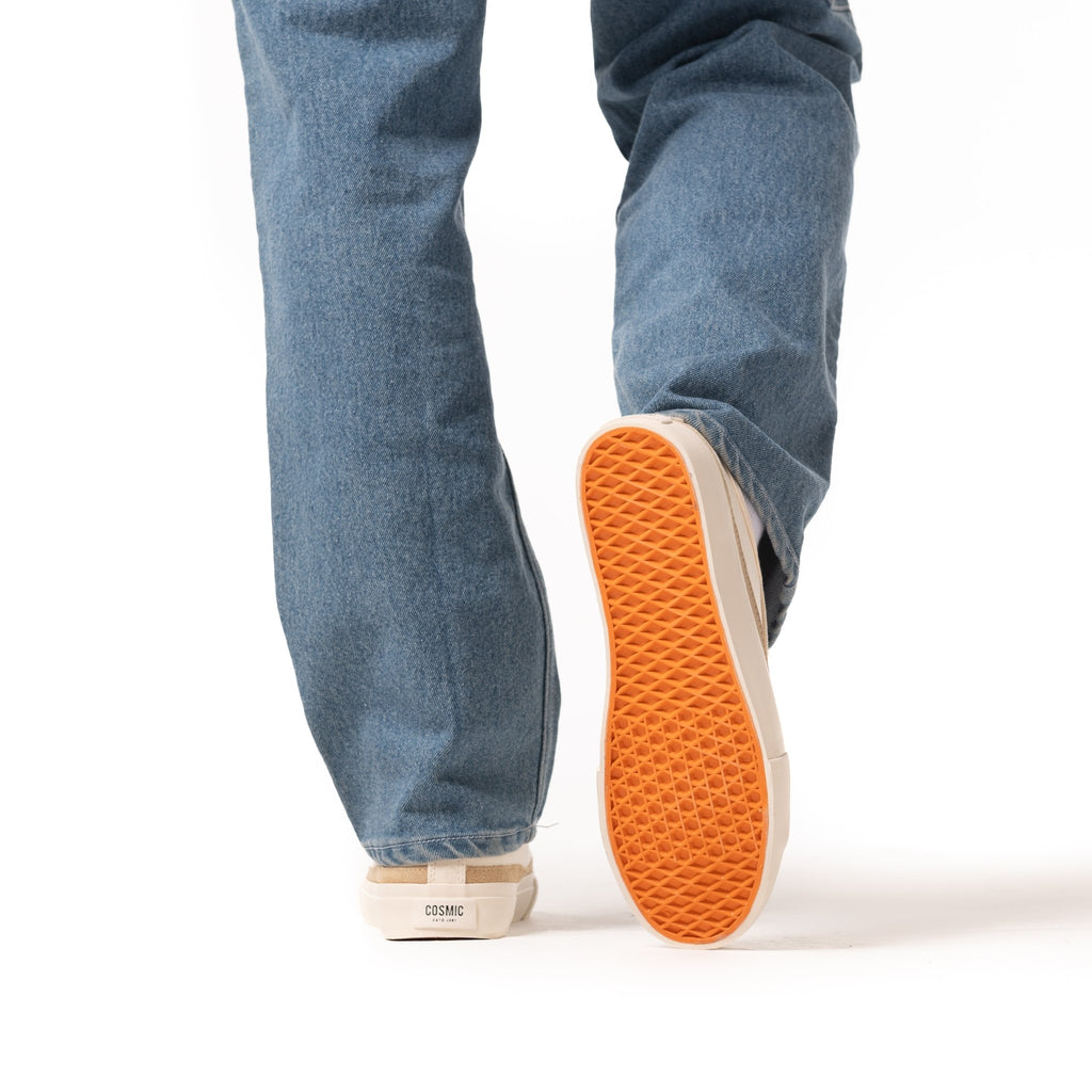 SEVENT WHITE - Cosmic Clothes Official