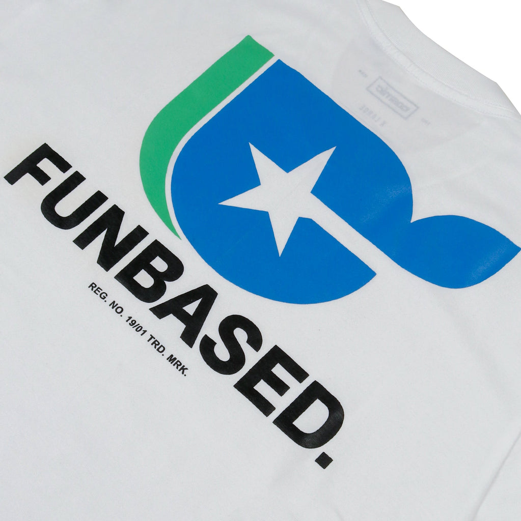 STAR WHITE - Cosmic Clothes Official