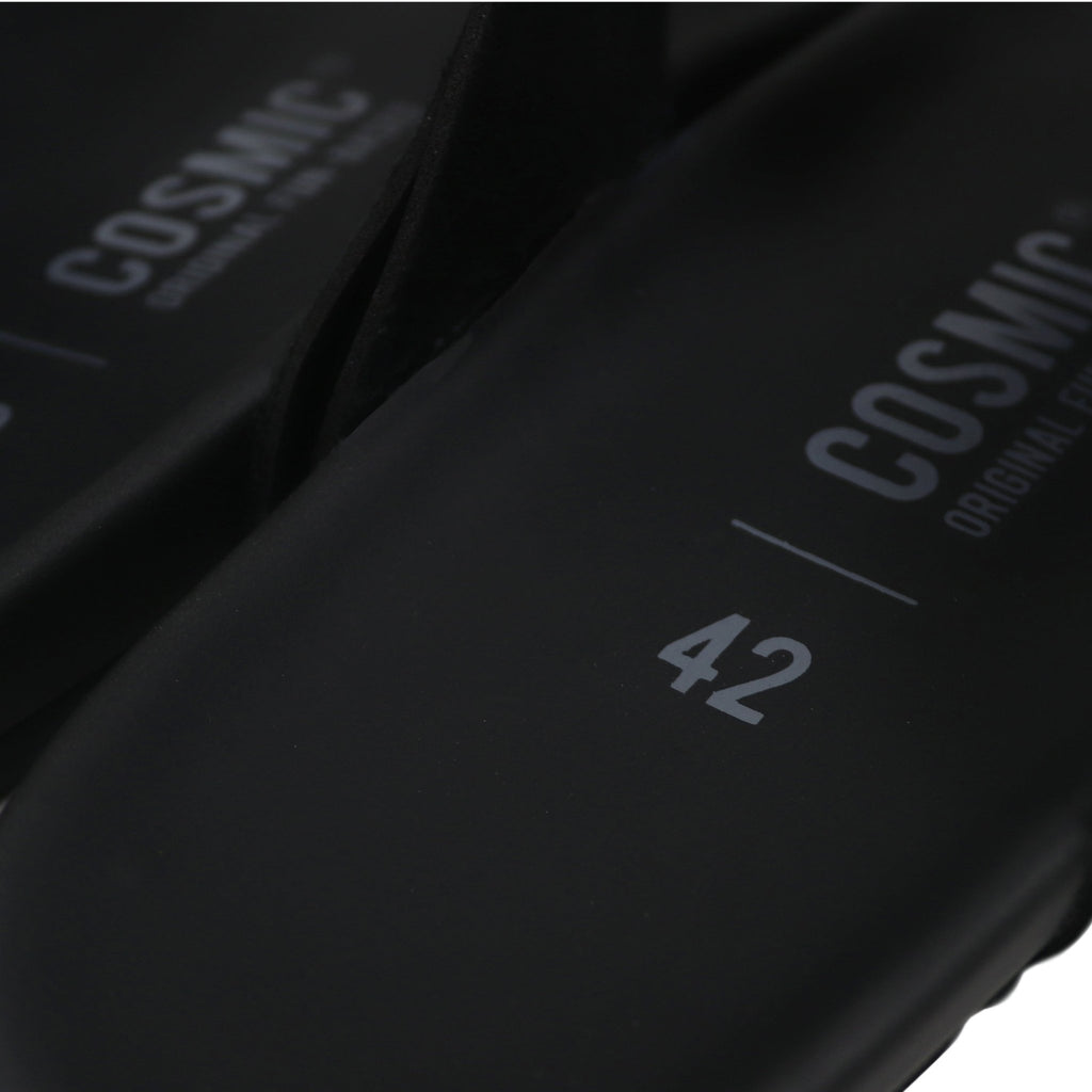 WEEZY - Cosmic Clothes Official